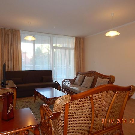 Oasis Suites Apartments And Studios Ravda Habitación foto